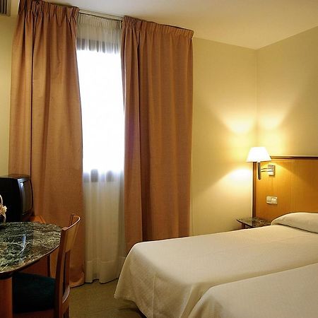 Hostal Meson Pepa โลโกรโญ ภายนอก รูปภาพ