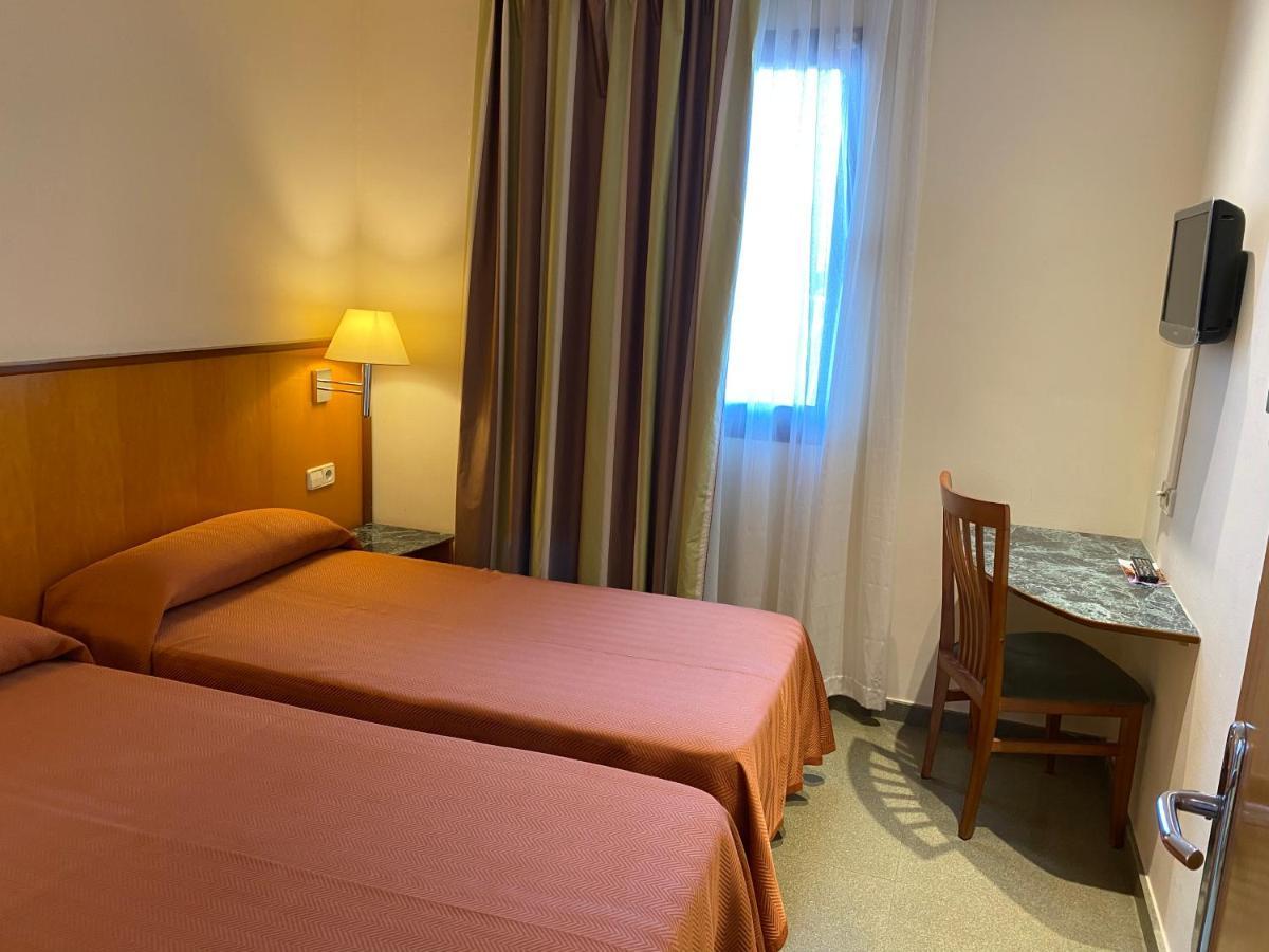 Hostal Meson Pepa โลโกรโญ ภายนอก รูปภาพ